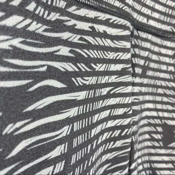 Lululemon Wunder Under Feather Print Crop Leggings - Picture 8 of 9